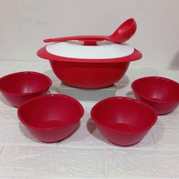 New UNIQUE Tupperware Legacy Rice and Soup Server Bowl w Scoop 1.8L Red Color - Picture 1 of 1